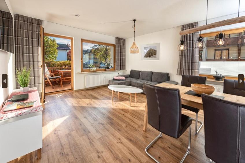 Staufenhirsch Apartment اوبرستوفن المظهر الخارجي الصورة